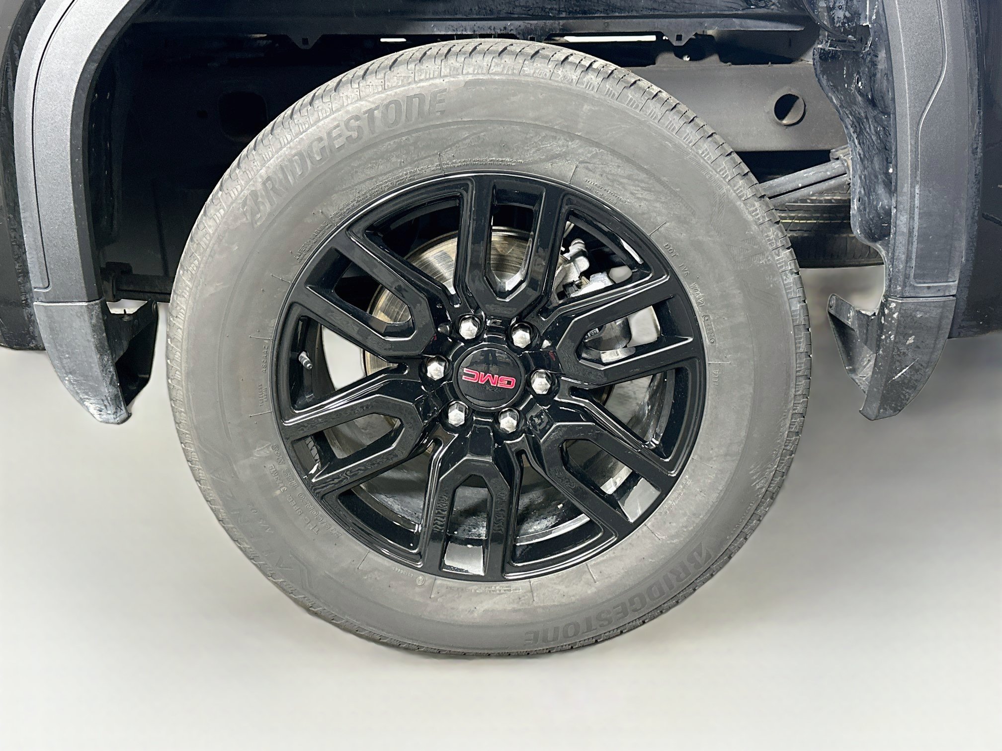 Used 2025 GMC Sierra 1500 Elevation AWD/4WD image 11