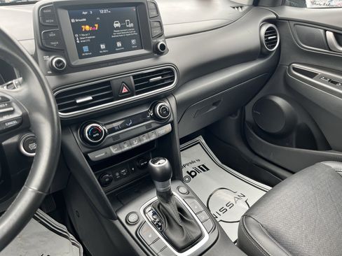 Used 2021 Hyundai Kona Limited image 23