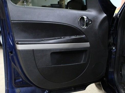 Used 2010 Chevrolet HHR LS image 15