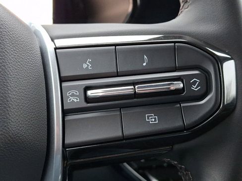 Used 2024 Chevrolet Colorado ZR2 w/ Safety Package image 24