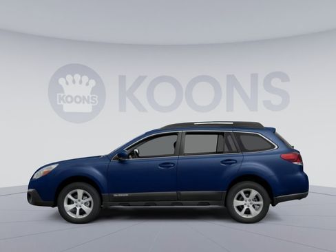 Used 2014 Subaru Outback 3.6R Limited w/ Moonroof Package AWD/4WD image 4