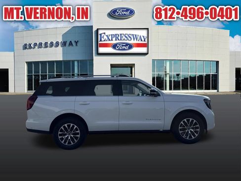 Used 2025 Ford Expedition Platinum AWD/4WD image 4