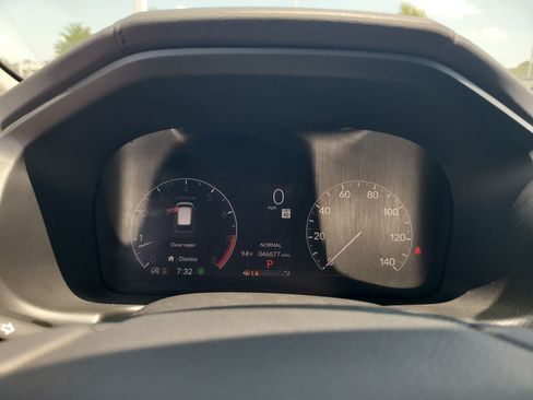 Used 2025 Honda Odyssey Touring image 16
