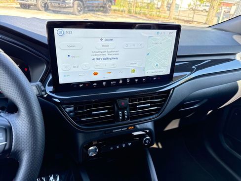 Certified 2025 Ford Escape ST-Line w/ Equipment Group 301A image 18