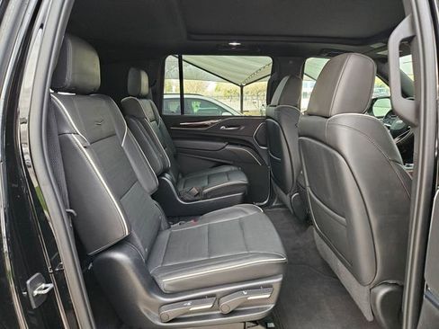 Certified 2023 Cadillac Escalade ESV Premium Luxury image 26