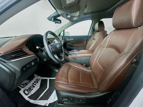 Used 2020 Buick Enclave Avenir w/ Avenir Technology Package image 22