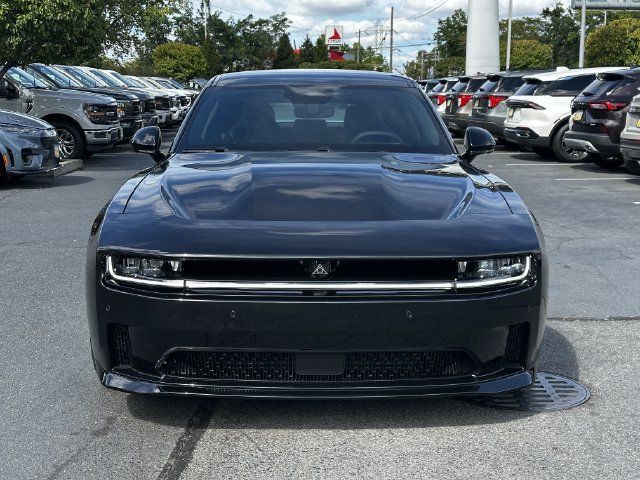 Used 2024 Dodge Charger Daytona Scat Pack w/ Plus Group AWD/4WD image 2
