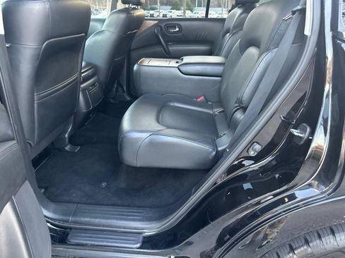 Used 2023 Nissan Armada SL w/ Captain's Chairs Package image 21