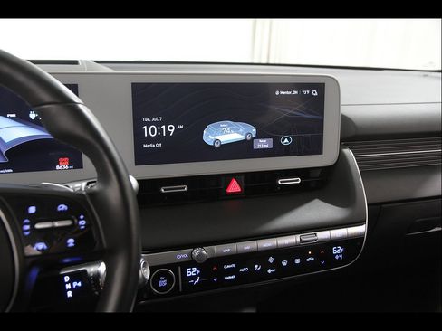 Certified 2024 Hyundai Ioniq 5 Limited AWD/4WD image 10
