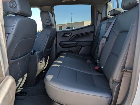 Used 2024 GMC Canyon Elevation w/ Elevation Premium Package image 26