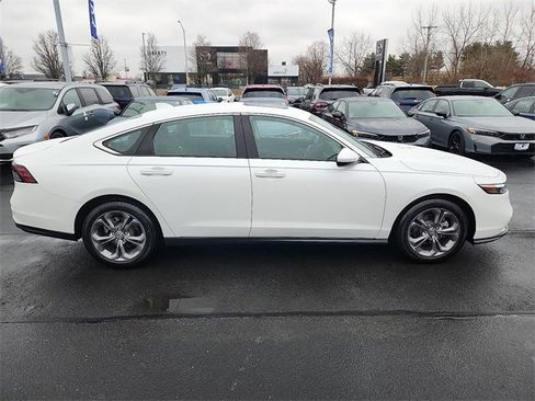 Used 2024 Honda Accord EX image 7