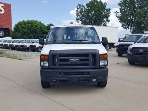 Used 2014 Ford E-150 and Econoline 150 w/ Power Group RWD image 4