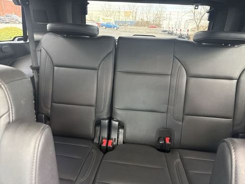 Used 2022 Chevrolet Tahoe Z71 w/ Luxury Package image 28