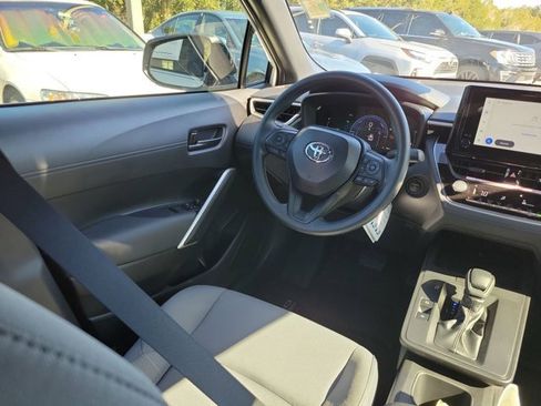 Used 2026 Toyota Corolla Cross S image 7