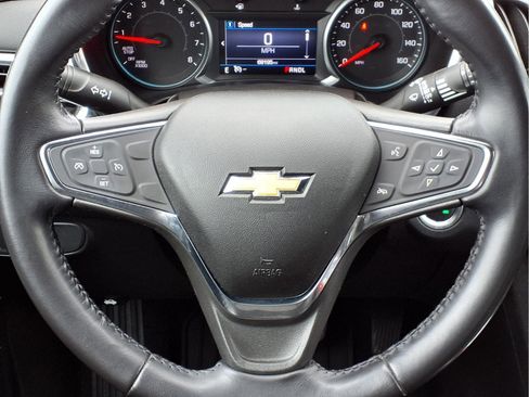 Used 2019 Chevrolet Equinox LT image 14