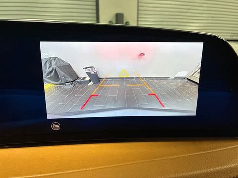 Certified 2024 Cadillac XT4 Premium Luxury w/ Technology Package FWD image 21