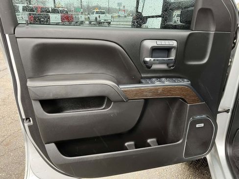 Used 2018 GMC Sierra 3500 Denali w/ Duramax Plus Package image 18