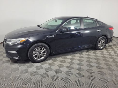 Used 2020 Kia Optima LX FWD image 2