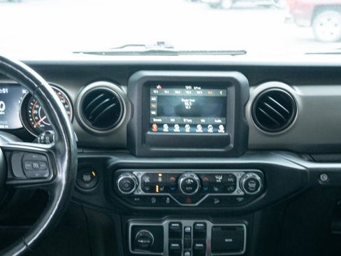 Used 2021 Jeep Wrangler Unlimited Sport image 31