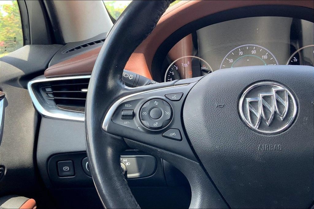 Used 2018 Buick Enclave Avenir w/ Avenir Technology Package FWD image 15