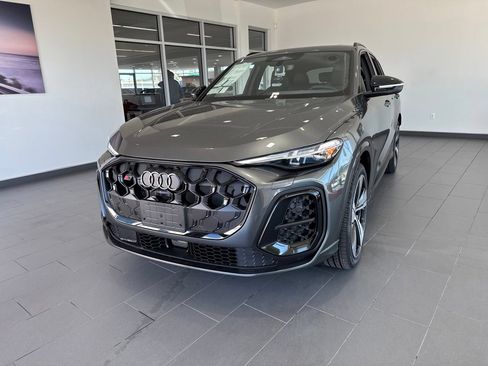 New 2026 Audi SQ5 Premium Plus AWD/4WD image 3