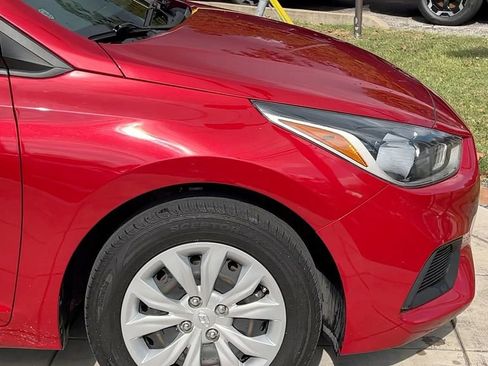 Used 2022 Hyundai Accent SE w/ Cargo Package image 12