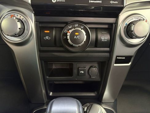 Used 2022 Toyota 4Runner SR5 Premium image 29