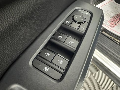Used 2025 Nissan Pathfinder Rock Creek AWD/4WD image 40