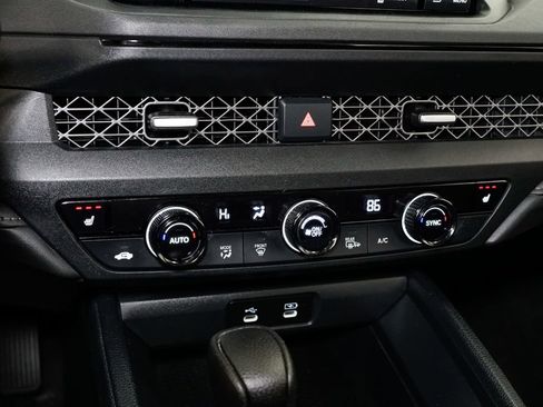 Used 2023 Honda Accord EX image 16