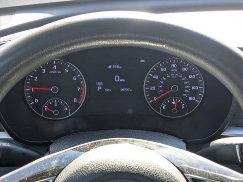 Used 2020 Kia Optima LX image 10