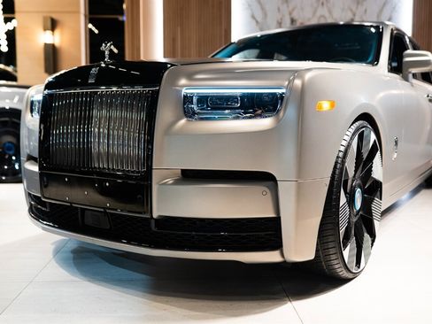 Used 2025 Rolls-Royce Phantom Sedan image 27