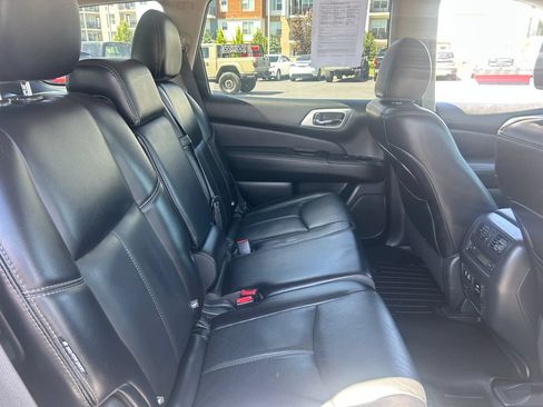 Used 2020 Nissan Pathfinder SL AWD/4WD image 37