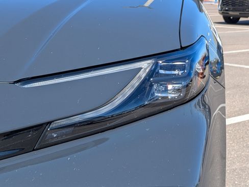 Used 2025 Toyota Camry XSE image 9