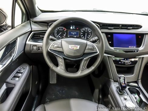 New 2025 Cadillac XT5 Premium Luxury w/ LPO, Floor Liner Package image 11