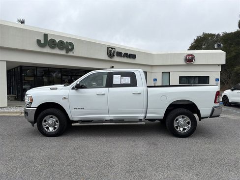 Used 2022 RAM 2500 Big Horn w/ Cold Weather Group image 9