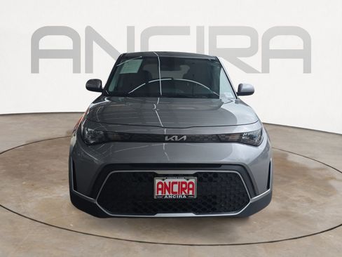 Certified 2025 Kia Soul LX w/ LX Technology Package FWD image 3