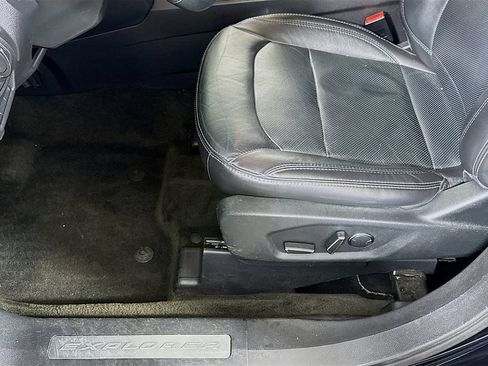 Used 2018 Ford Explorer Limited AWD/4WD image 20