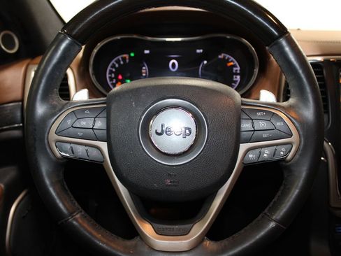 Used 2017 Jeep Grand Cherokee Summit image 18