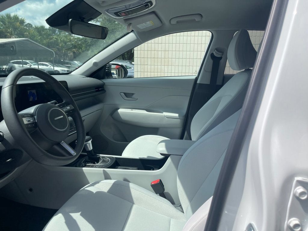 Used 2026 Hyundai Kona SEL Sport FWD image 11