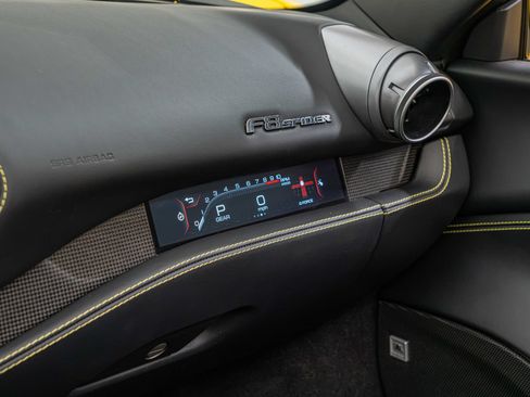 Certified 2022 Ferrari F8 Tributo RWD image 36