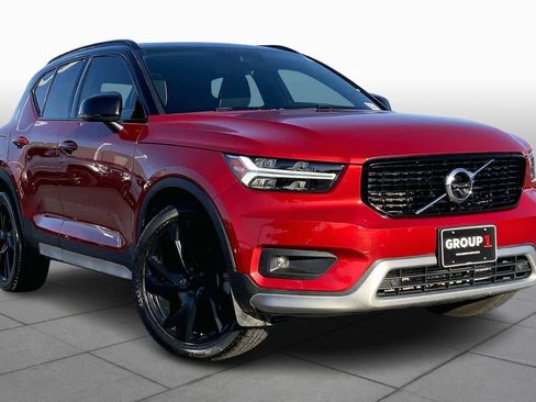 Used 2021 Volvo XC40 T5 R-Design w/ Advanced Package image 3