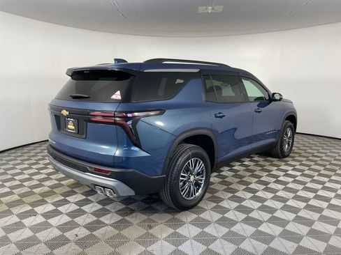 Used 2026 Chevrolet Traverse LT w/ Driver Confidence Package AWD/4WD image 22