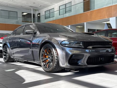 Used 2022 Dodge Charger Scat Pack image 2