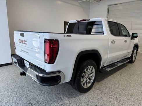 Used 2021 GMC Sierra 1500 SLT w/ SLT Premium Package AWD/4WD image 3