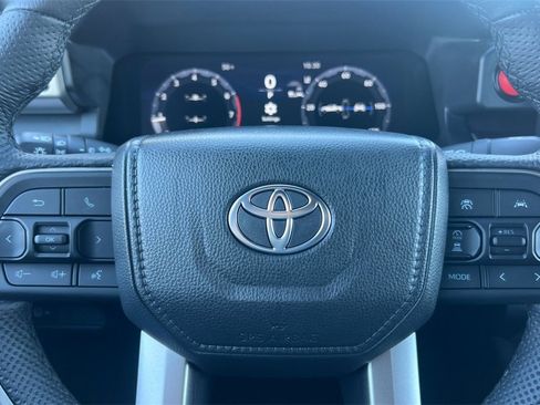 Used 2024 Toyota Tacoma TRD Off-Road image 26