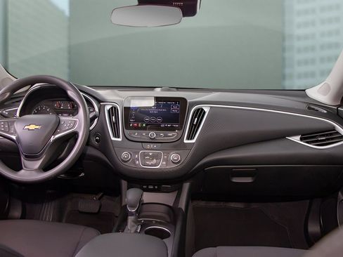 Used 2024 Chevrolet Malibu LS image 15