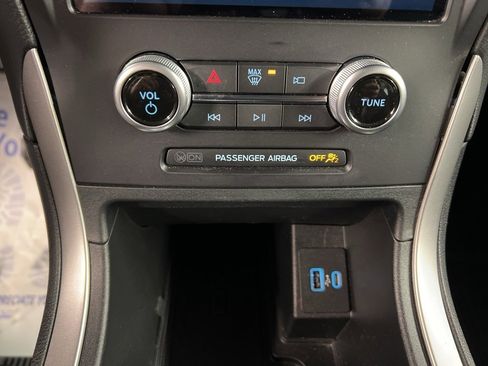 Certified 2022 Ford Edge SEL w/ Convenience Package image 15