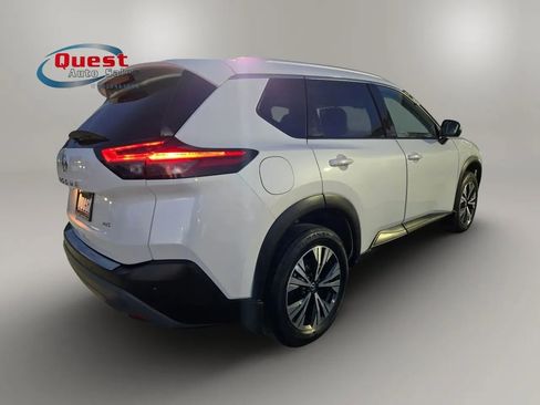 Used 2021 Nissan Rogue SV w/ Premium Package AWD/4WD image 2