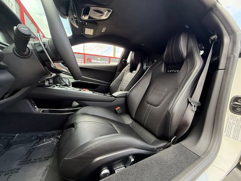 Used 2025 Lotus Emira RWD image 29
