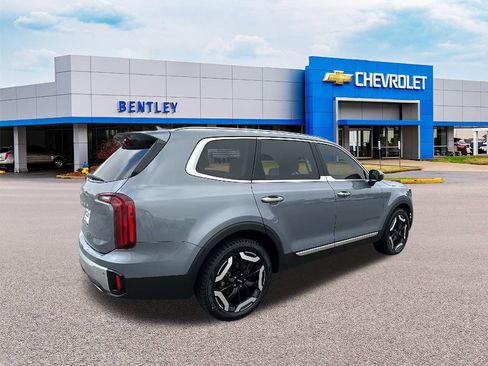 Used 2024 Kia Telluride S w/ S Sunroof Package image 5